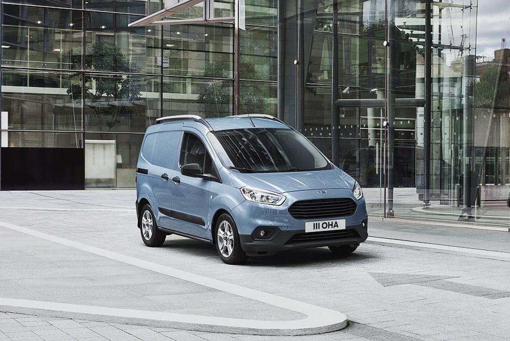 Image 2: Ford Transit Courier Petrol 1.0 EcoBoost Trend Van [6 Speed]