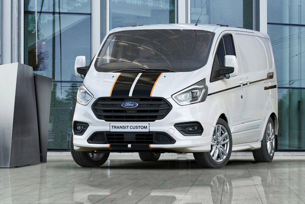 Image 3: Ford Transit Custom 280 L1 Diesel FWD 2.0 EcoBlue 130ps Low Roof Trend Van Auto