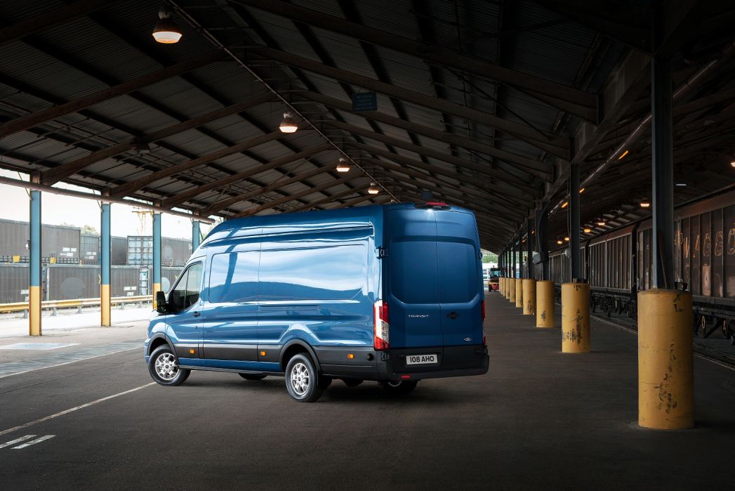Image 4: Ford Transit 350 L3 Diesel FWD 2.0 EcoBlue Hybrid 130ps H2 Limited Double Cab Van
