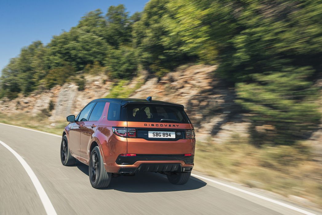 Image 3: Land Rover Discovery Sport Diesel SW 2.0 D200 R-Dynamic SE 5dr Auto [5 Seat]