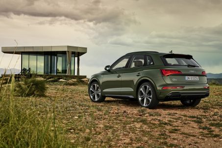Video Review: Audi Q5 Estate Special Editions 50 TFSI e Quattro Edition 1 5dr S Tronic [C+S]